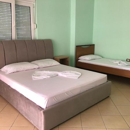 Lungomare Apartment Влёра Экстерьер фото